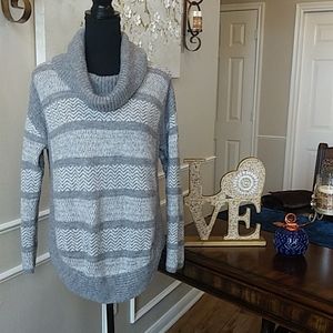 Gray and White Cozy Cowl Sweater by Design History. Size S